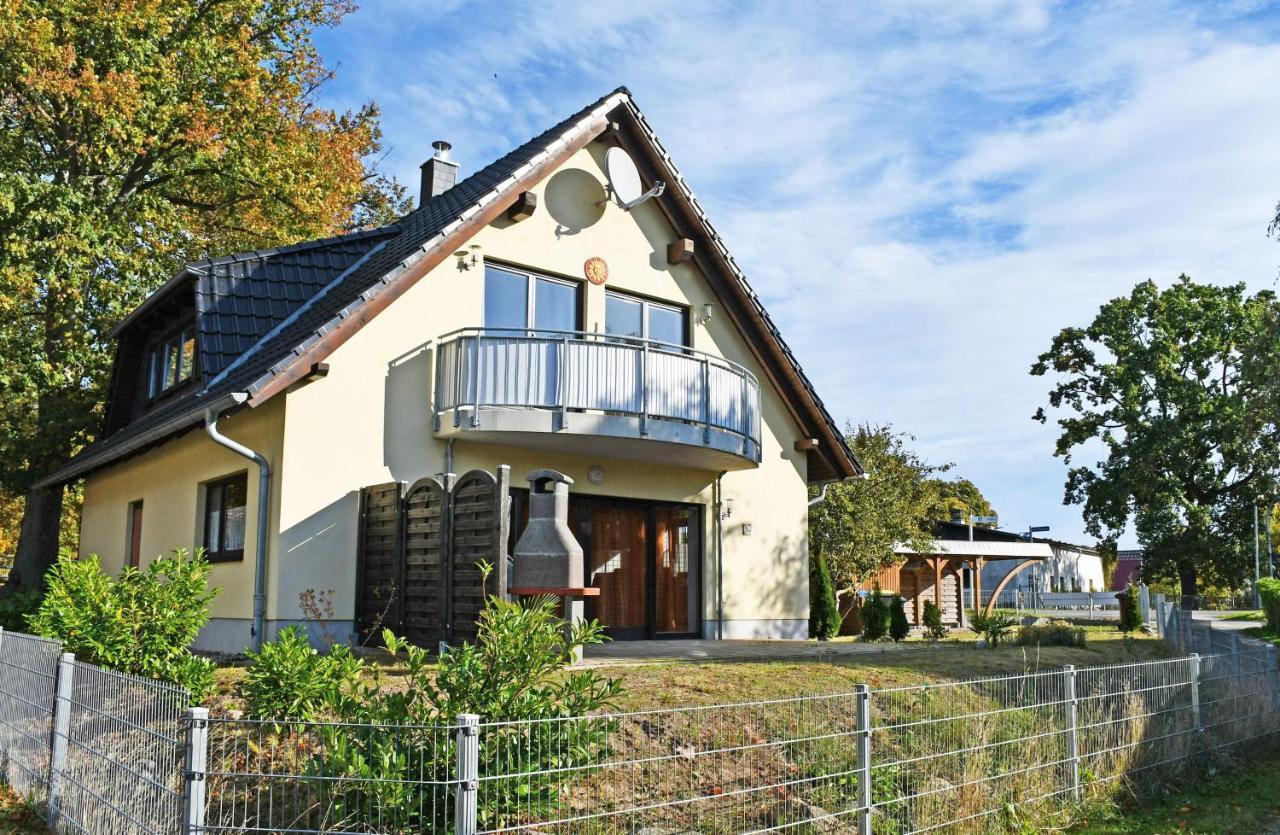 schönes Ferienhaus mit Kamin und Sauna im Ostseebad Sellin Exterior foto