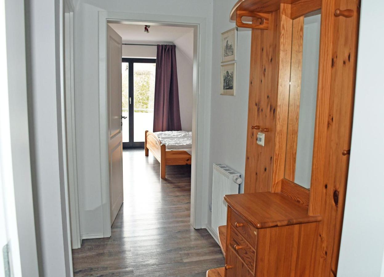 schönes Ferienhaus mit Kamin und Sauna im Ostseebad Sellin Exterior foto
