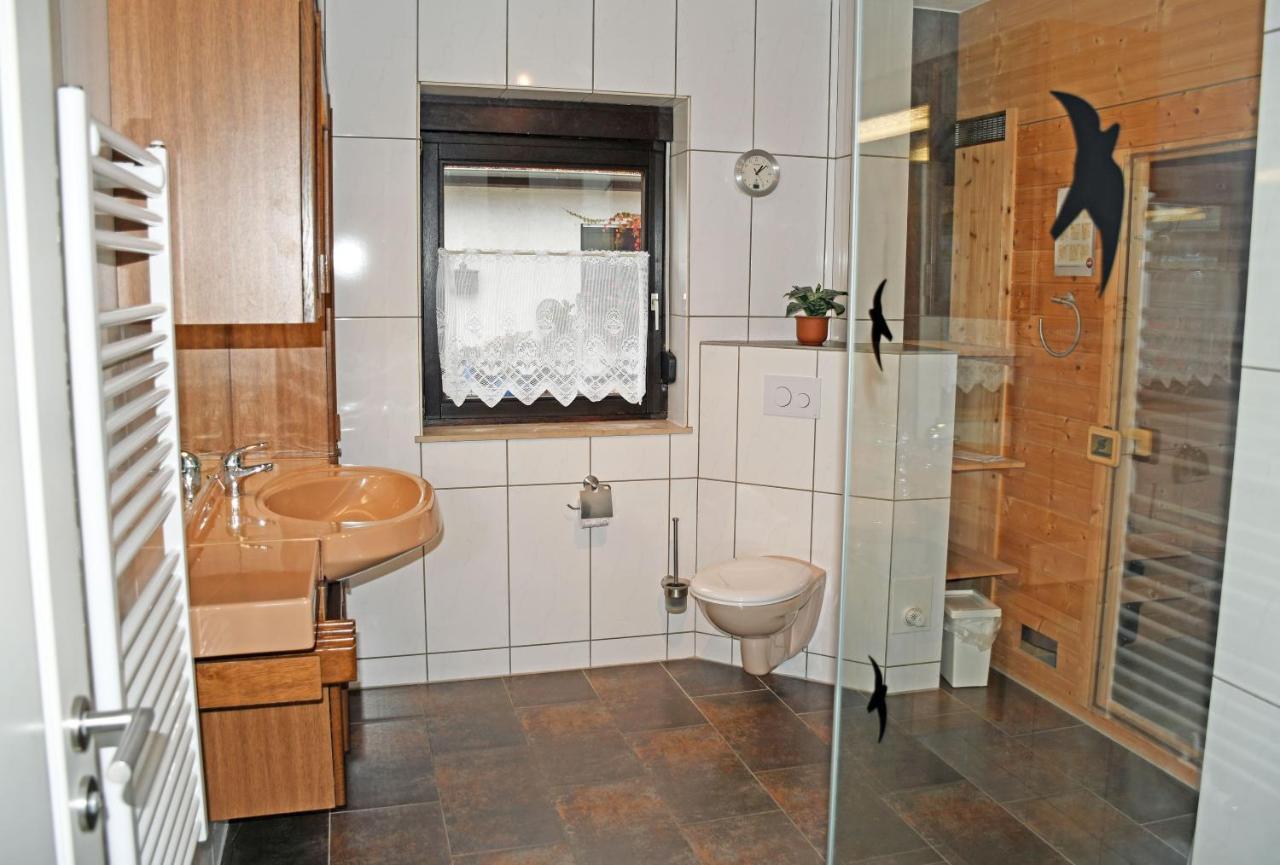 schönes Ferienhaus mit Kamin und Sauna im Ostseebad Sellin Exterior foto