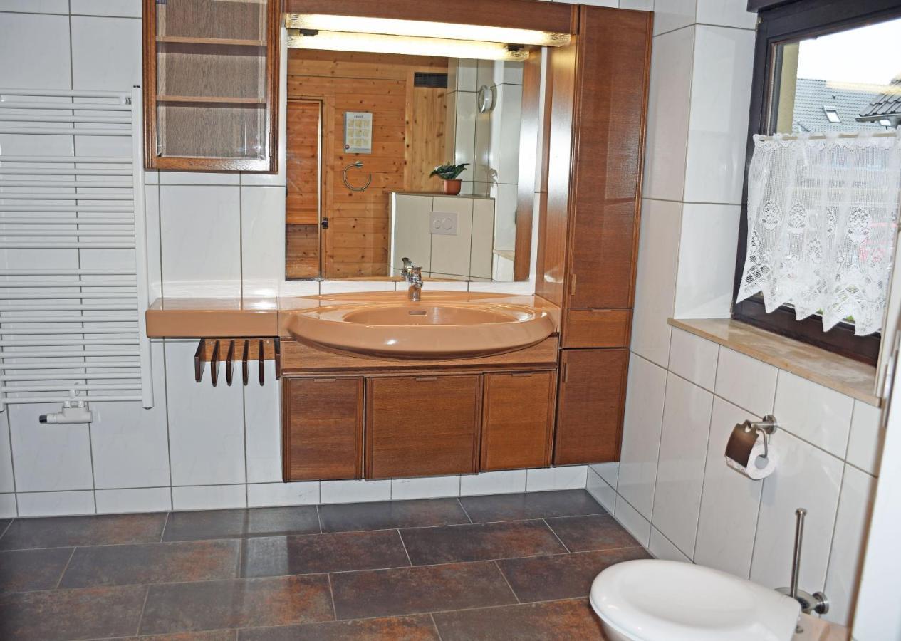 schönes Ferienhaus mit Kamin und Sauna im Ostseebad Sellin Exterior foto