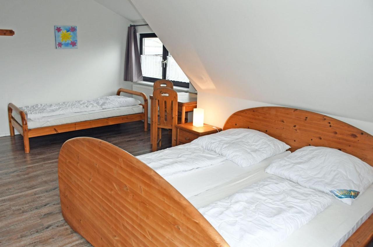 schönes Ferienhaus mit Kamin und Sauna im Ostseebad Sellin Exterior foto